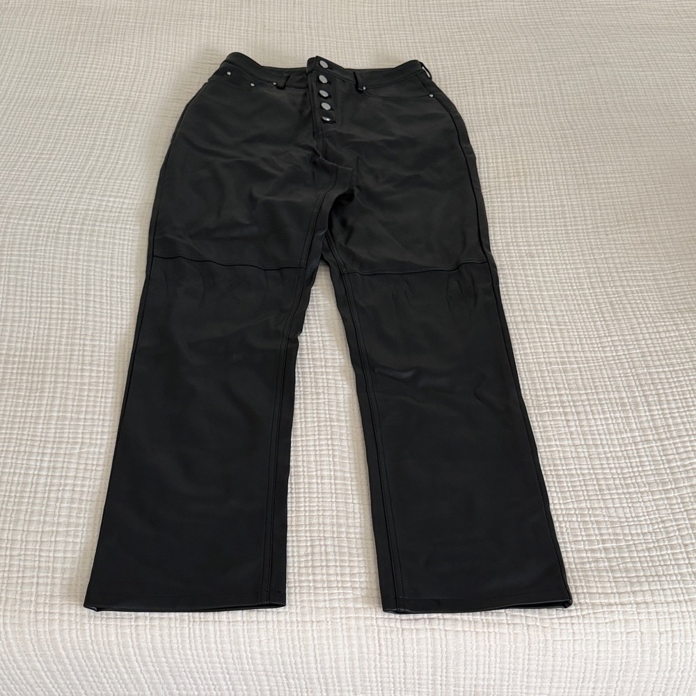 Na-kd Women's Black Straight faux leather Pants